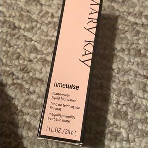 Marykay ivory 4 foundation matte wear